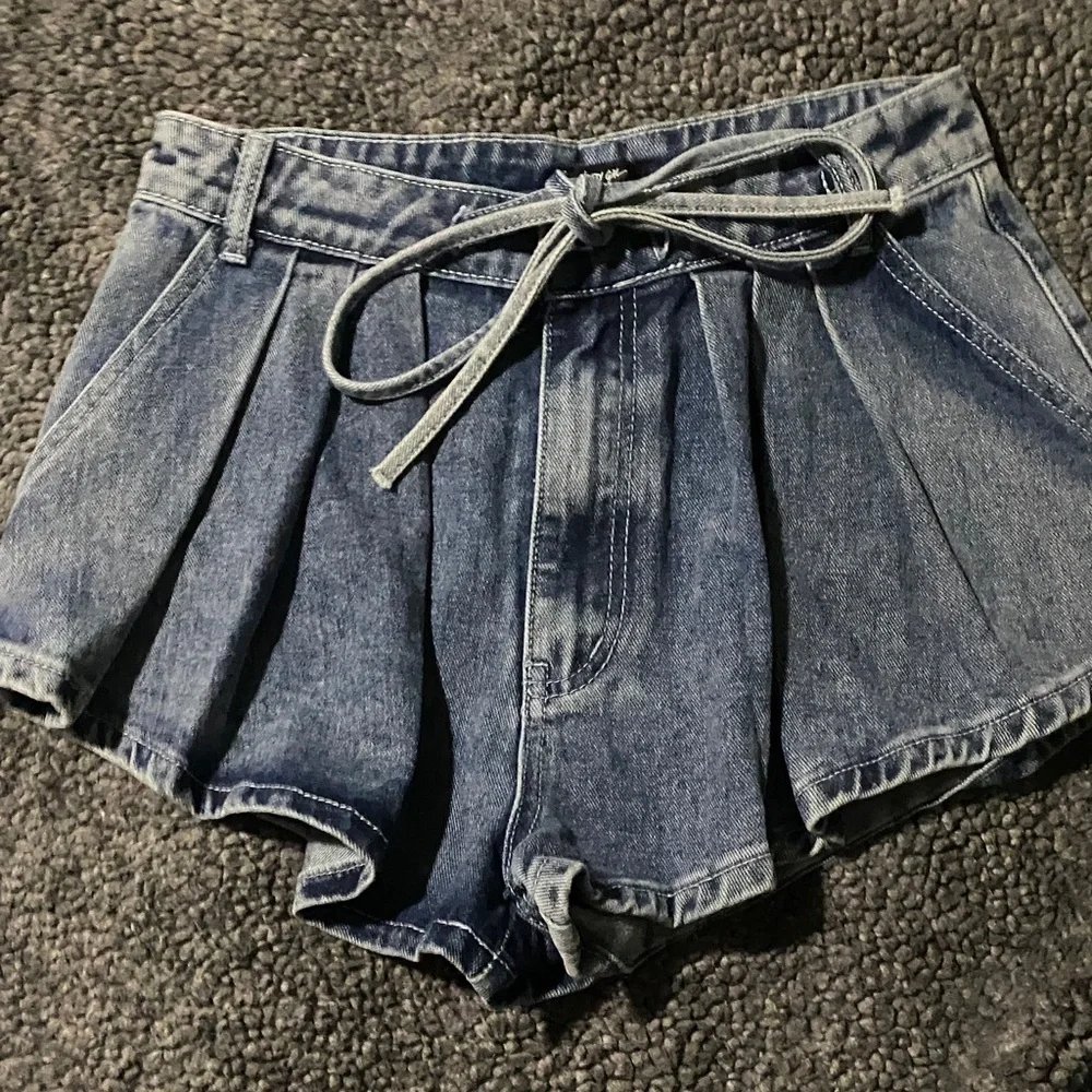 Nasty Gal Flippy short Denim Blue Women's Shorts